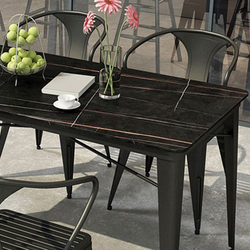 Table de tabouret de bar Glam Table de bar en pierre noire avec 4 pieds en métal