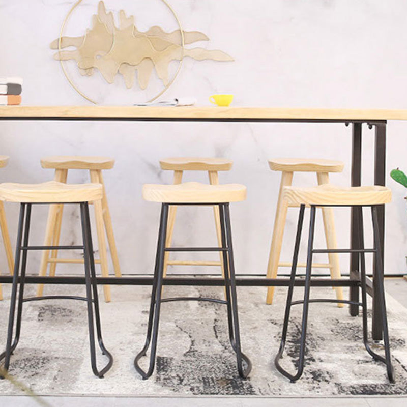 Metal 41.3-inch Bar Table Rectangular Wood Top Bistro Pub Table with Black Base Clearhalo 'Bar Furniture' 'Bar Tables' 'bar_tables' 'furn' 'furn_bar_tables' 'Furniture' 'Kitchen & Dining Furniture' 6321774