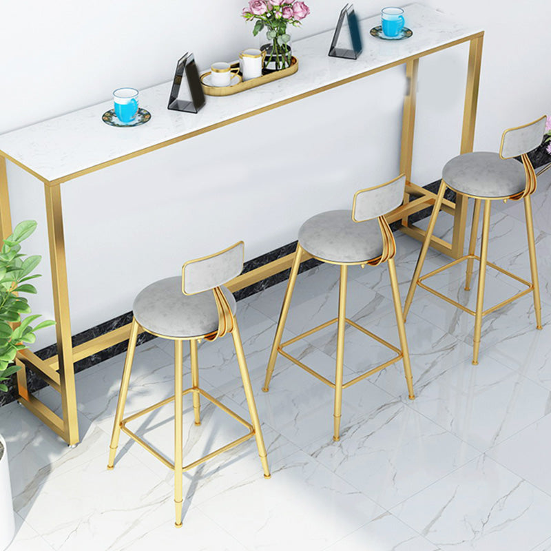 Table de pub de style moderne, plateau en faux marbre de 41,3 pouces avec base dorée