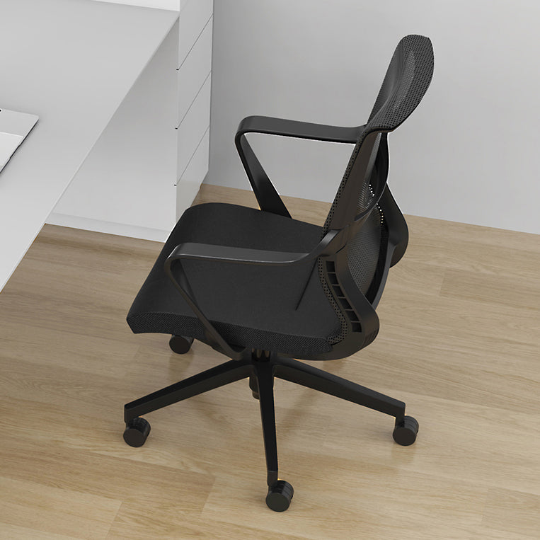 Chaise de bureau de style moderne, bras fixes à dossier moyen, chaise de travail ergonomique en maille
