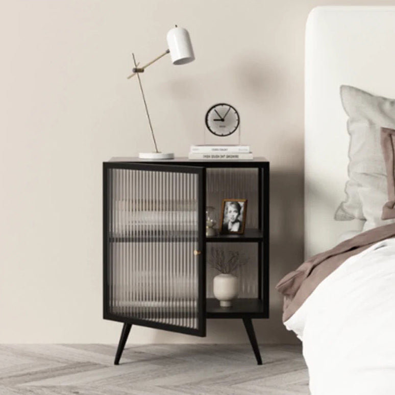 Tavolo da notte in vetro e metallo moderno comodino aperto minimalista con gambe