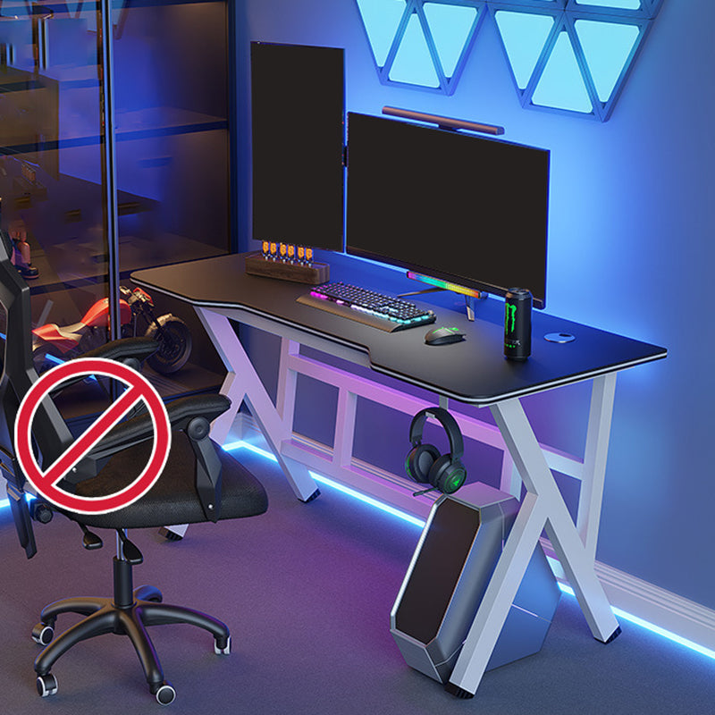 Cable Management Dormitory Gaming Desk Black Rectangular Computer Desk White Clearhalo 'furn' 'furn_office_desk' 'Furniture' 'Office Desks' 'Office Furniture' 'office_desk' 6334635