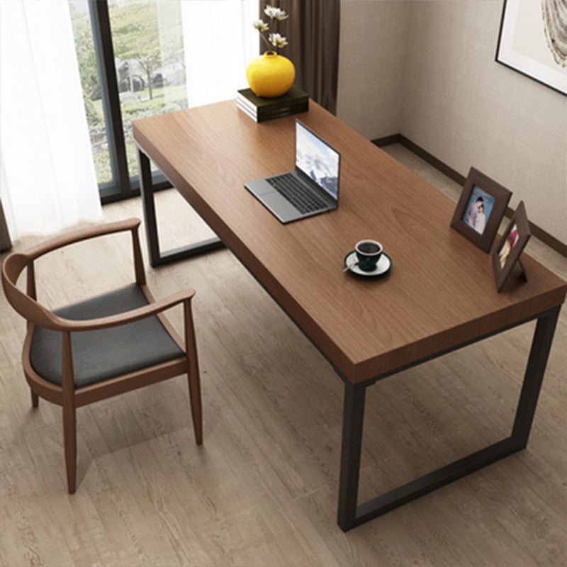 Escritorio de escritura industrial escritorio de secretario marrón rectangular con patas de metal
