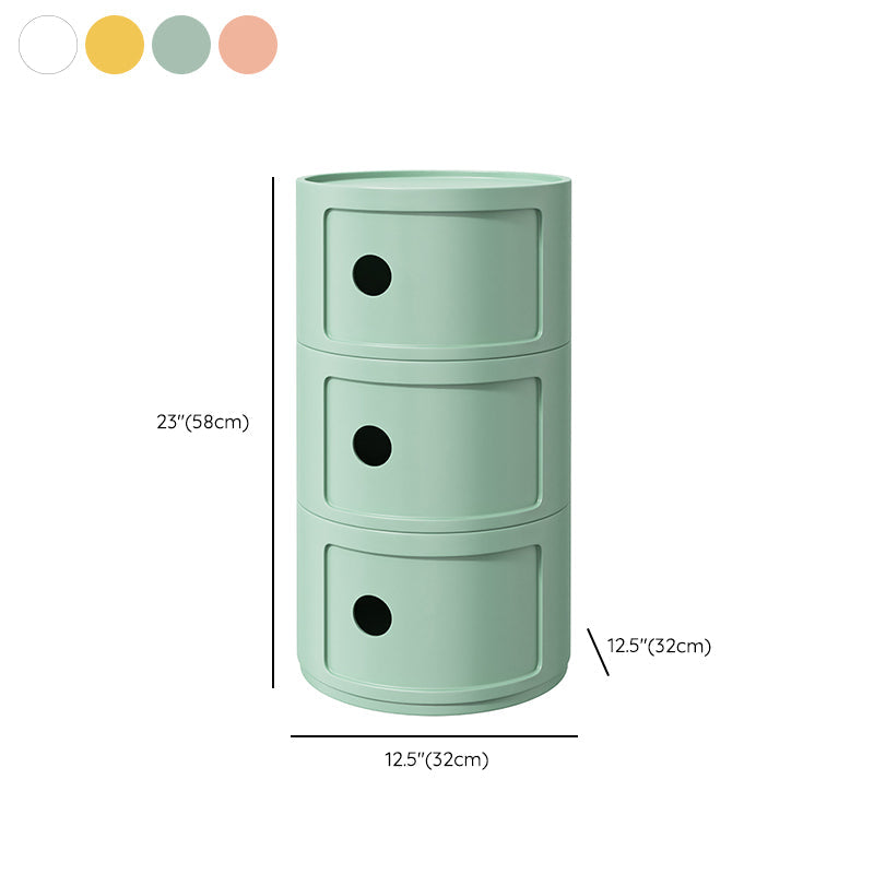 Los gabinetes incluyen la mesa de metal de la cabaña de la noche para el dormitorio