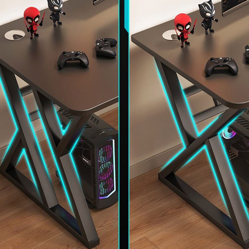 Industrieel kantoor bureau donkere taupe en zwarte computerbureau kunstmatig hout