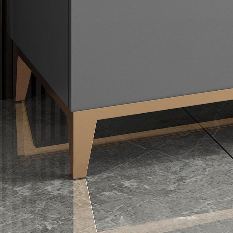 Tavolo da sala da pranzo a buffet in stile moderno con armadi e cassetti