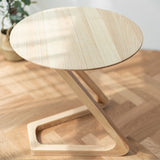 ソリッドウッドアブストラクトテーブルラウンドスカンジナビアリビングルームエンドテーブル