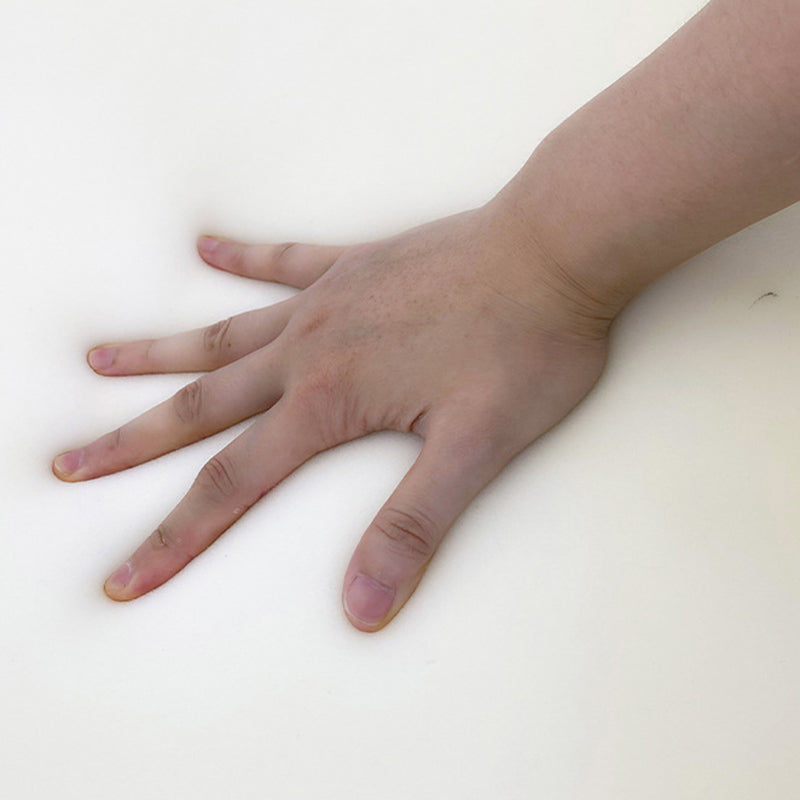 Divano sezionale in vetro in finta in finta pelle grigio a forma di l braccio inclinata