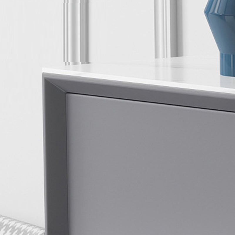 Cassapanca contemporanea in pietra per camera da letto con gambe nere