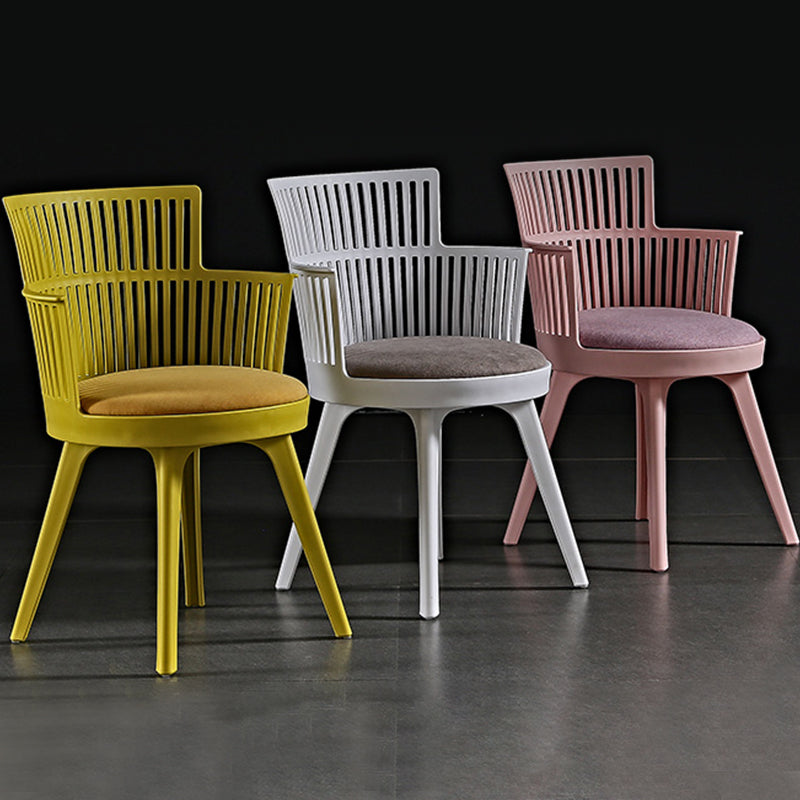 グラムプラスチックフレームダイニングアームチェア布張りファブリックアームチェア