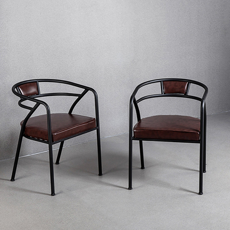 工業用メタルフレームダイニングチェア布張りのフェイクレザーダイニングアームチェア