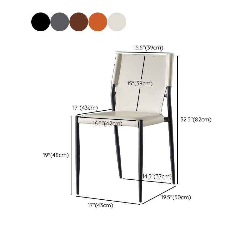現代的なスタイルの革の椅子自宅で使用するための金属脚のあるアームレスサイドチェア