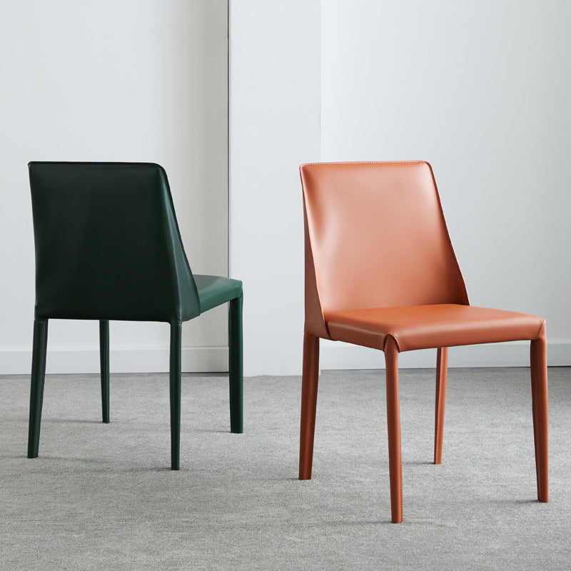 Moderne lederen eetstoelen armloze zijstoelen met metalen benen voor huisgebruik