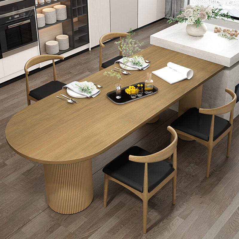 Moderner Esstisch mit unregelmäßiger Form, Massivholztisch mit 3 Beinen für das Restaurant