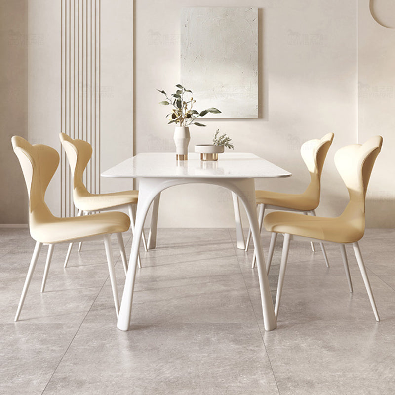 Mesa rectangular medieval moderna de piedra sinterizada con base de metal y 4 patas