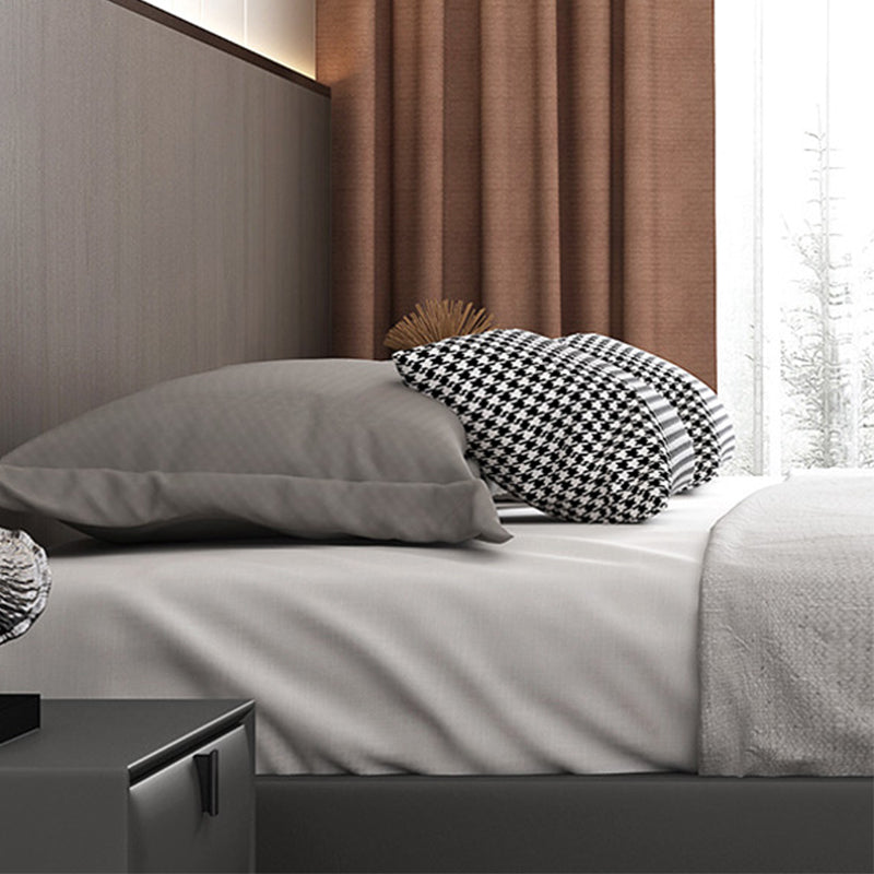 Lit contemporain lit faux cuir et plate-forme de plate-forme en bois en gris foncé