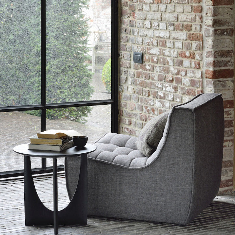 Scandinavian End Table Solid Wood Abstract Base Round Top Side Table Clearhalo 'Coffee & Accent Tables' 'End & Side Tables' 'end_side_tables' 'furn' 'furn_end_side_tables' 'Furniture' 'Living Room Furniture' 6364348