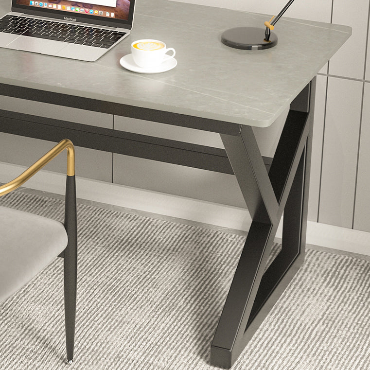 Bureau de bureau industriel Bureau d'ordinateur de finition antique rectangulaire avec des jambes métalliques