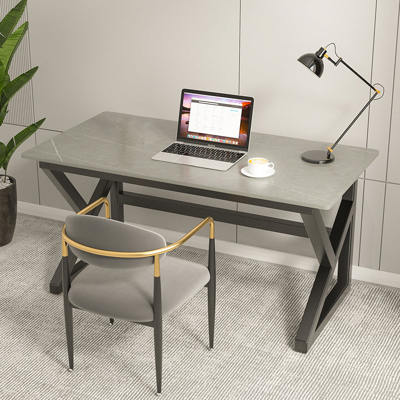 Bureau de bureau industriel Bureau d'ordinateur de finition antique rectangulaire avec des jambes métalliques