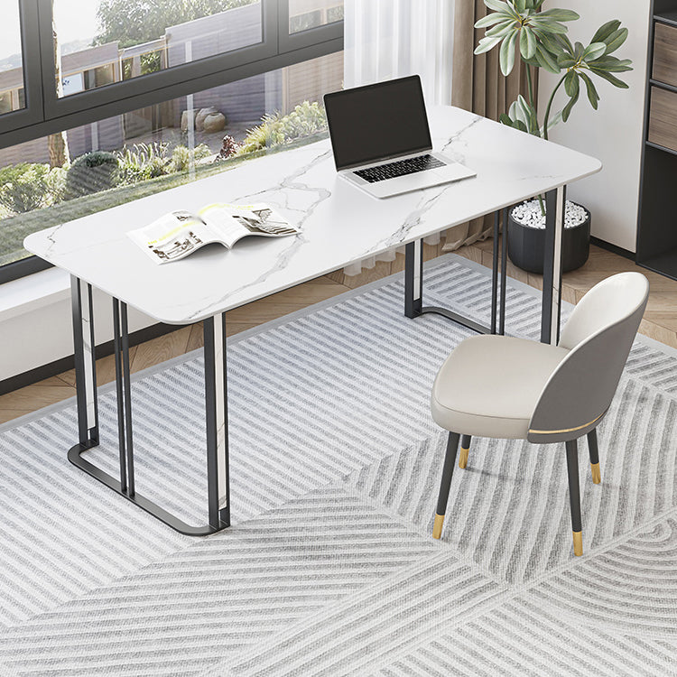 Eigentijdse gebogen kantoorbureau antieke afwerking computerbureau met metalen benen