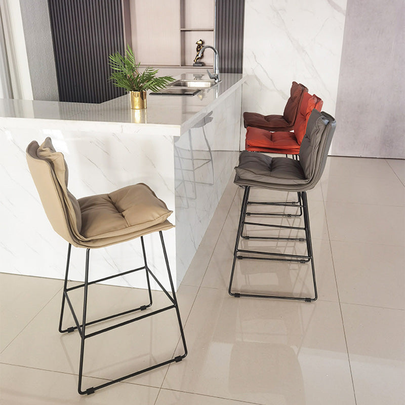 Modern Faux Leather Counter Stool Bar-height Bar Stool with Black Frame Clearhalo 'Bar Furniture' 'Bar Stools' 'bar_stools' 'furn' 'furn_bar_stools' 'Furniture' 'Kitchen & Dining Furniture' 6371315