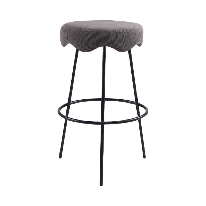 Contemporary Style Counter Stool Upholstered Bar-height Bar Stool with Metal Base Light Gray-Black 1 Piece Clearhalo 'Bar Furniture' 'Bar Stools' 'bar_stools' 'furn' 'furn_bar_stools' 'Furniture' 'Kitchen & Dining Furniture' 6371597