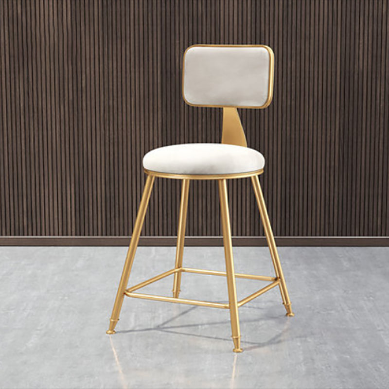 Glam Round Upholstered Counter Stool Low Back Stool with Gold Frame White 1 Piece Short Stool(18"H) Clearhalo 'Bar Furniture' 'Bar Stools' 'bar_stools' 'furn' 'furn_bar_stools' 'Furniture' 'Kitchen & Dining Furniture' 6371675