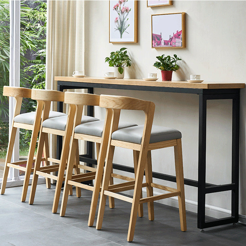 Zeitgenössische Barhocker aus Holz mit Thekenhöhe, armloser Barhocker für das Wohnzimmer