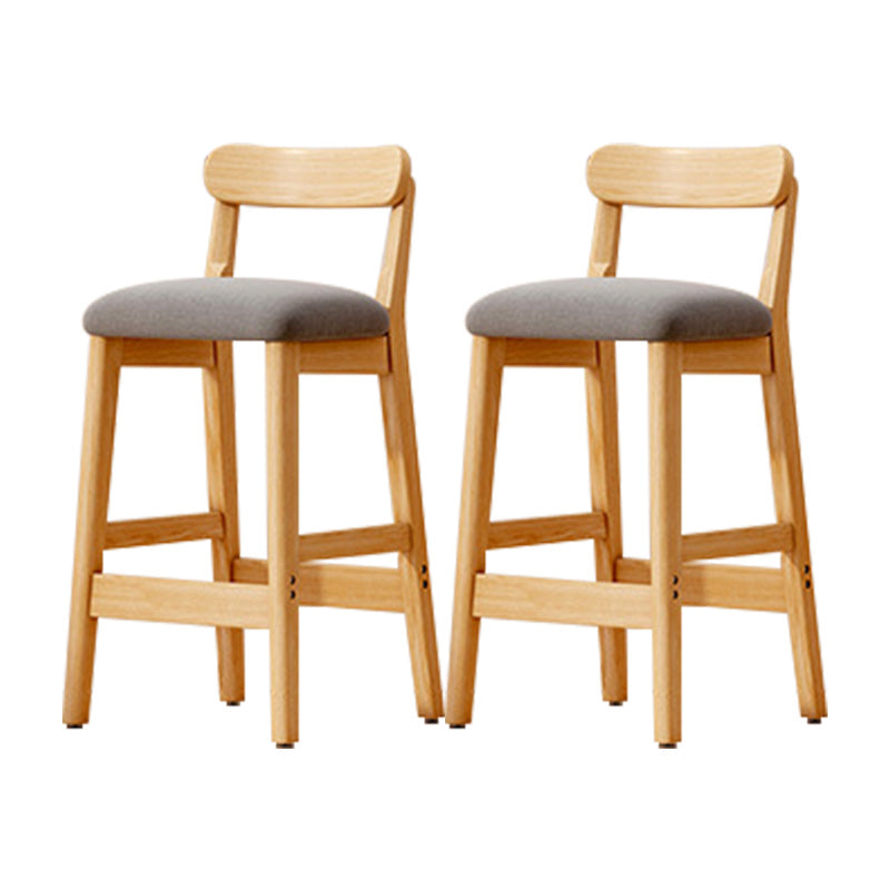 Taburete industrial de madera con altura de mostrador, taburete de bar sin brazos con cojín