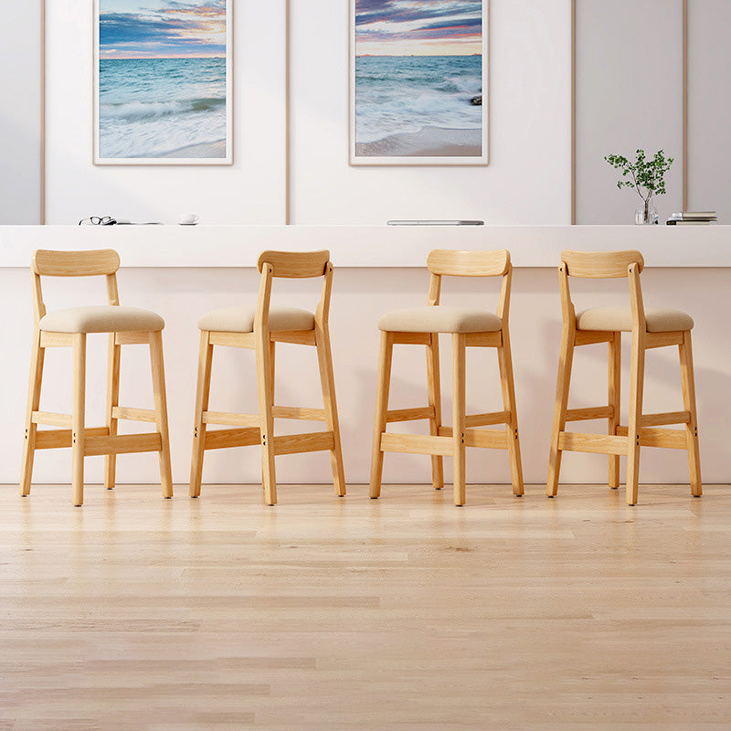 Taburete industrial de madera con altura de mostrador, taburete de bar sin brazos con cojín