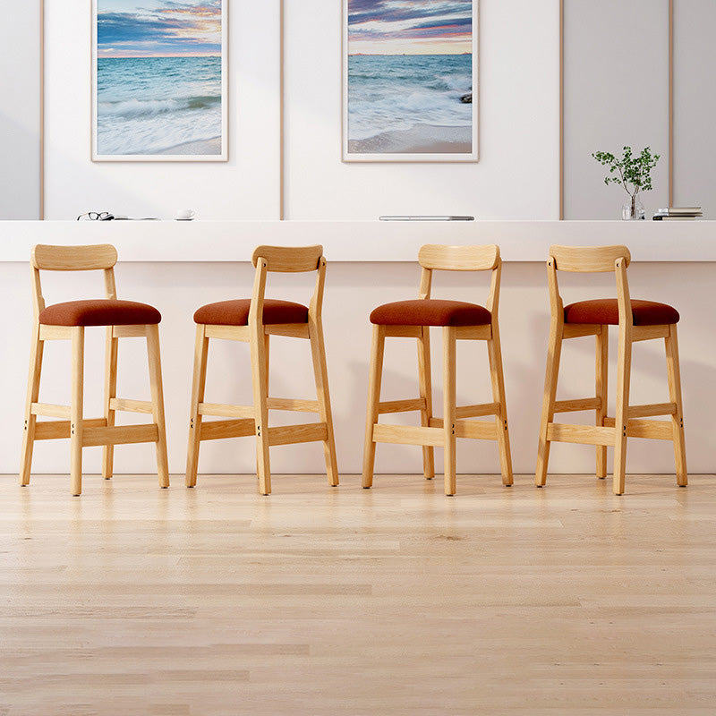 Taburete industrial de madera con altura de mostrador, taburete de bar sin brazos con cojín