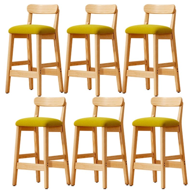 Taburete industrial de madera con altura de mostrador, taburete de bar sin brazos con cojín