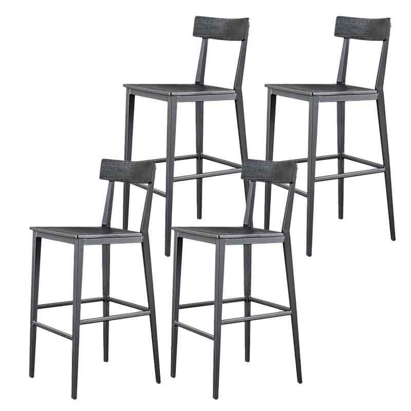 Contemporary Metal Counter Height Stools with Footrest Bar Stool in Silver 4 Piece Set Clearhalo 'Bar Furniture' 'Bar Stools' 'bar_stools' 'furn' 'furn_bar_stools' 'Furniture' 'Kitchen & Dining Furniture' 6373000