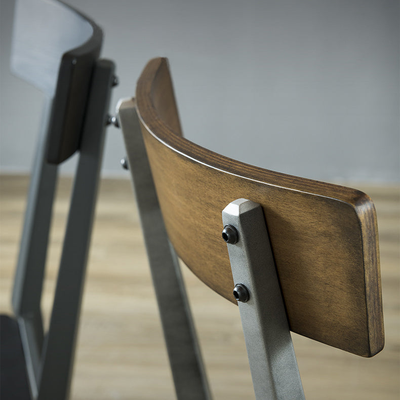 Contemporary Metal Counter Height Stools with Footrest Bar Stool in Silver Clearhalo 'Bar Furniture' 'Bar Stools' 'bar_stools' 'furn' 'furn_bar_stools' 'Furniture' 'Kitchen & Dining Furniture' 6373009