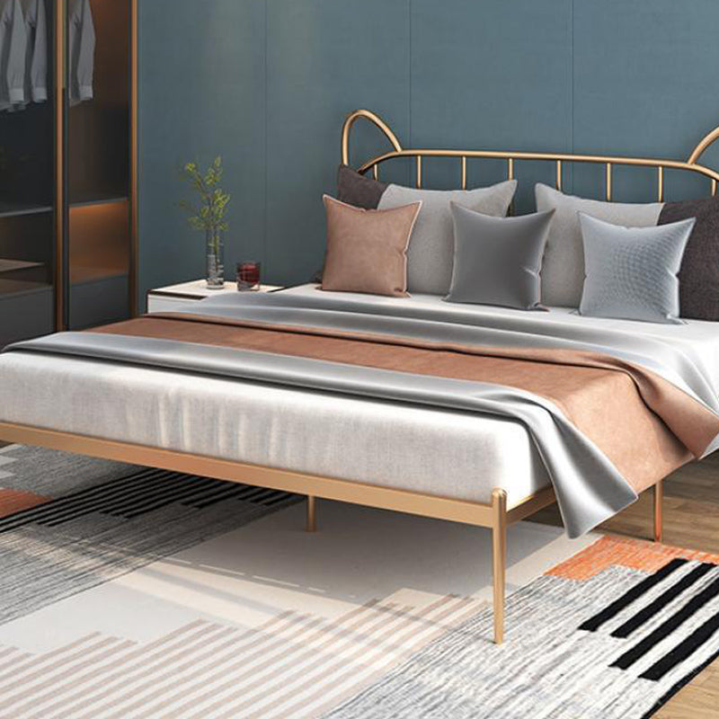 Metal Open-Frame Bed Solid Color Slat Bed With Custom Gold Legs for Home