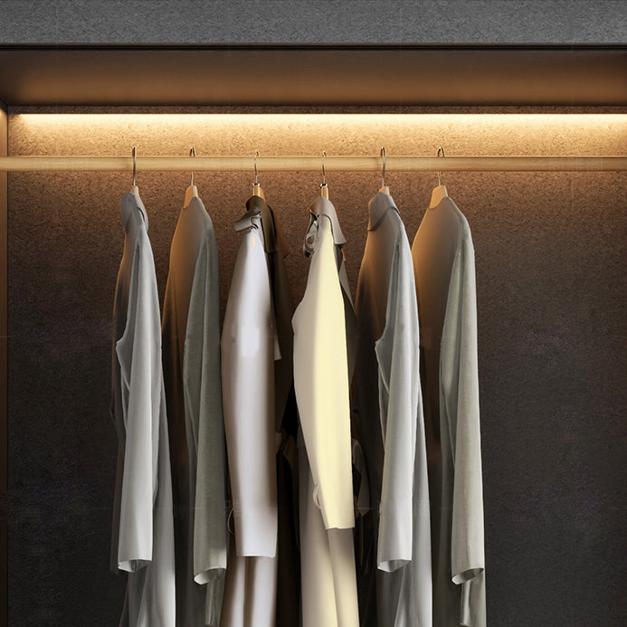 Armoire gris en bois fabriquée avec des vêtements armoire moderne avec des portes coulissantes