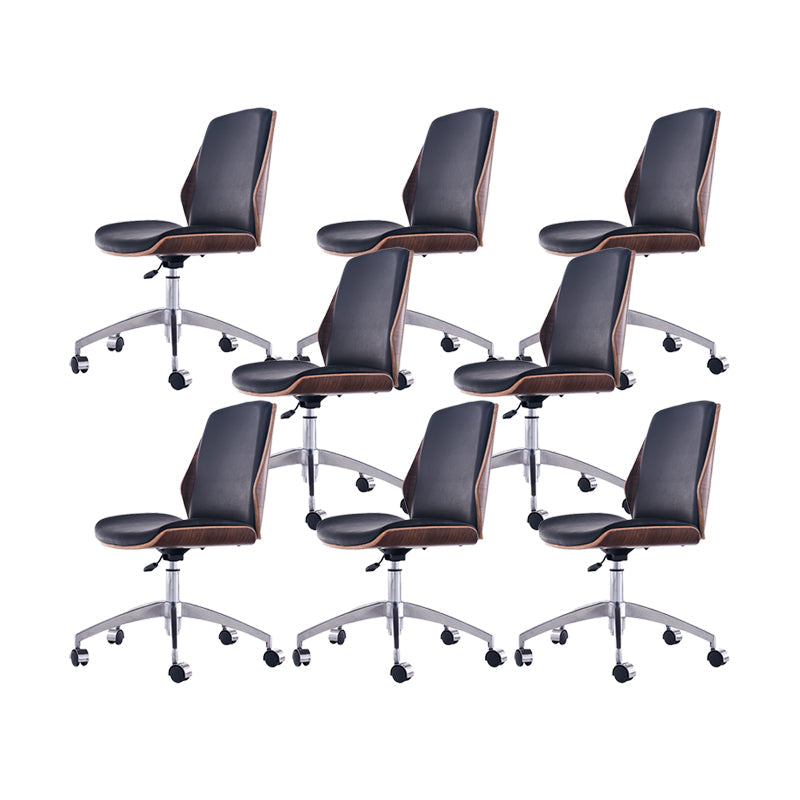 Sedia da scrivania moderna sedia conferenza in pelle sedia a metà retro con ruote