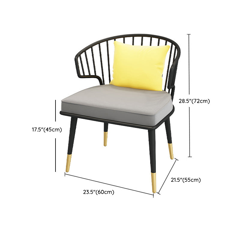 Set di dinette glam con sedie in metallo nero 1/2/5/7 pezzi Set da pranzo lucido