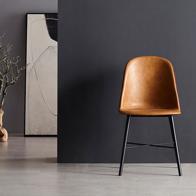 屋内サイドチェアレザーダイニングルーム用モダンなダイニングチェア