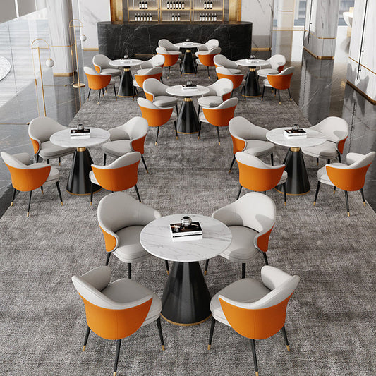 フェイクレザーキッチンダイニングチェアグラムパーソンズ椅子とブラックメタルレッグ