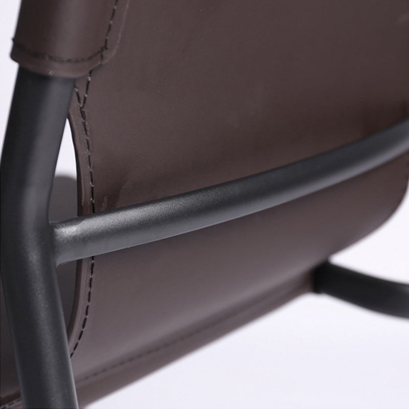 Chaises de salle à manger en cuir industriel chaises latérales sans bras avec des jambes en métal pour un usage domestique
