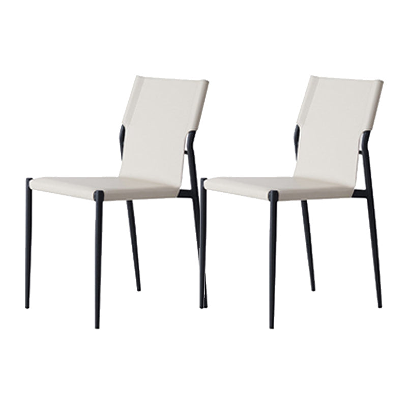 Chaises de salle à manger en cuir industriel chaises latérales sans bras avec des jambes en métal pour un usage domestique