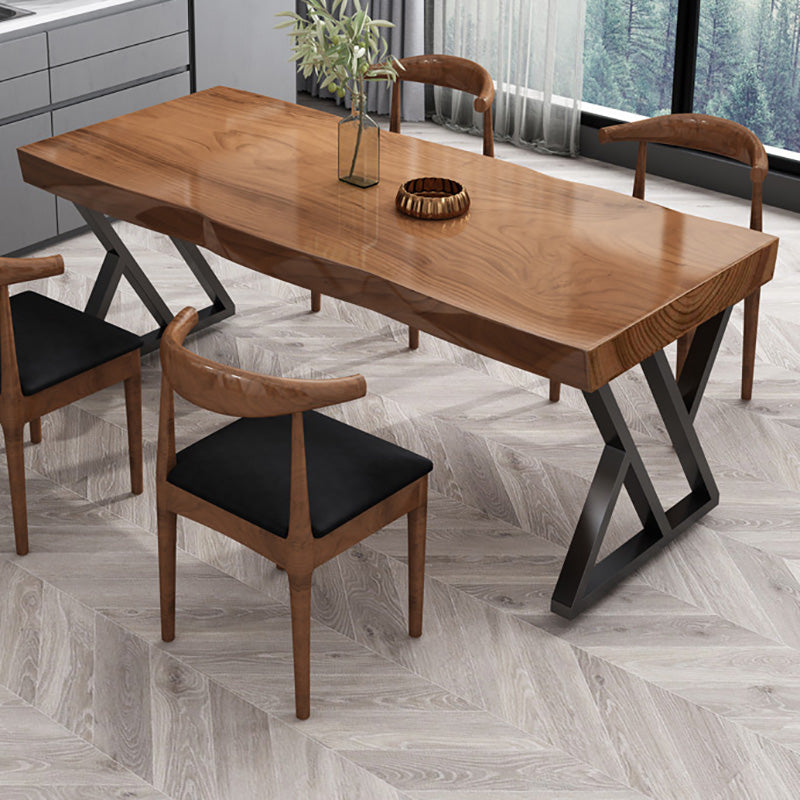 Tavolo da pranzo industriale rettangolare con piano in legno marrone scuro e base in metallo