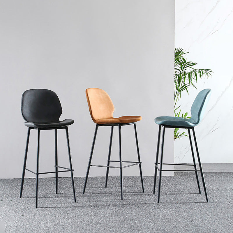 Modern Faux Leather Counter Stool Low Back Indoor Stool with Black Frame Clearhalo 'Bar Furniture' 'Bar Stools' 'bar_stools' 'furn' 'furn_bar_stools' 'Furniture' 'Kitchen & Dining Furniture' 6394693