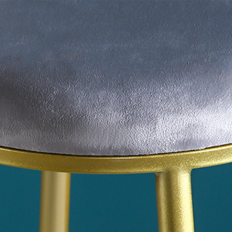 Samt-Barhocker im Glam-Stil, runder Barhocker mit goldenem Rahmen