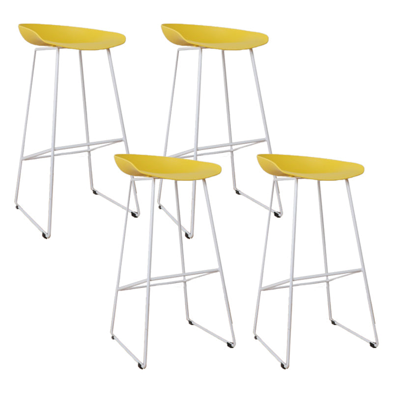 Taburetes de altura de mostrador de metal Glam con taburete de bar con reposapiés para interiores