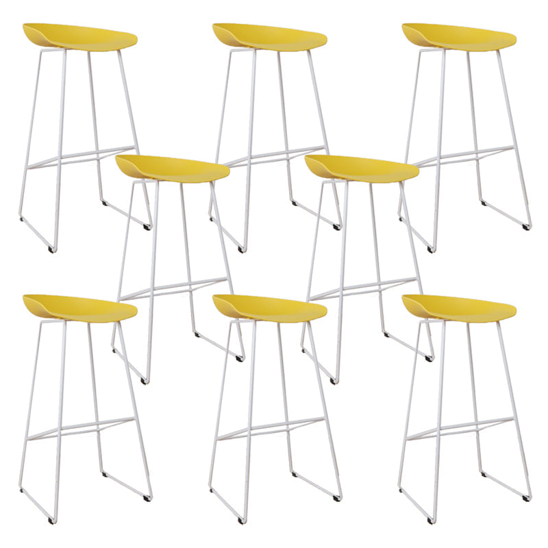 Taburetes de altura de mostrador de metal Glam con taburete de bar con reposapiés para interiores