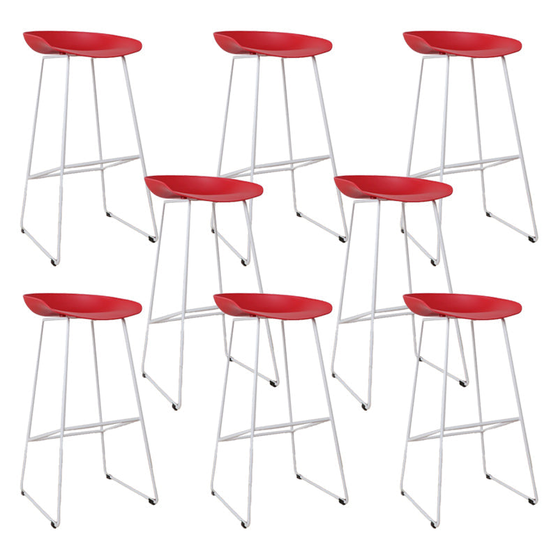 Taburetes de altura de mostrador de metal Glam con taburete de bar con reposapiés para interiores