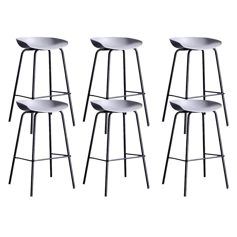 Contemporary Metal Counter Height Stools Low Back Bar Stool with Footrest Grey 6 Piece Set Clearhalo 'Bar Furniture' 'Bar Stools' 'bar_stools' 'furn' 'furn_bar_stools' 'Furniture' 'Kitchen & Dining Furniture' 6395311