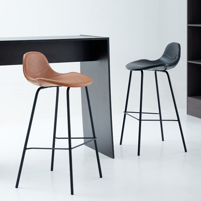 Taburete de bar moderno con respaldo, taburete de hierro con cojín de cuero para comedor